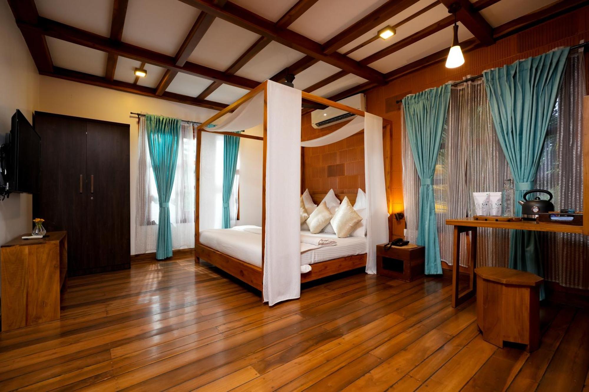Little Chembaka Guest House Kumarakom Exterior photo
